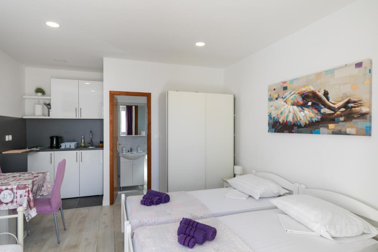Apartments Karol & Mara Млини Экстерьер фото